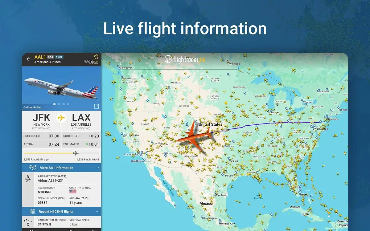 Flightradar24 live flight information map showing real-time aircraft tracking across North America